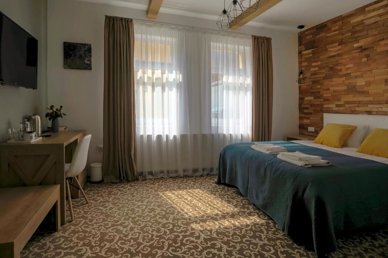 Отели типа «постель и завтрак» Residence Rooms Bucovina Кымпулунг-Молдовенеск-24