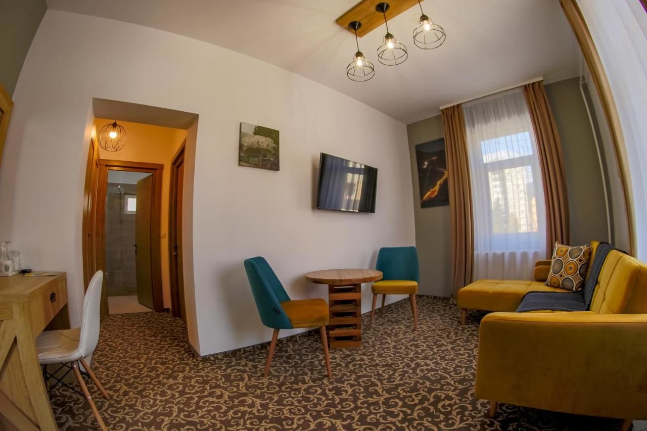 Отели типа «постель и завтрак» Residence Rooms Bucovina Кымпулунг-Молдовенеск-38