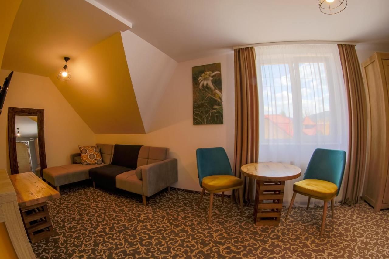 Отели типа «постель и завтрак» Residence Rooms Bucovina Кымпулунг-Молдовенеск-45