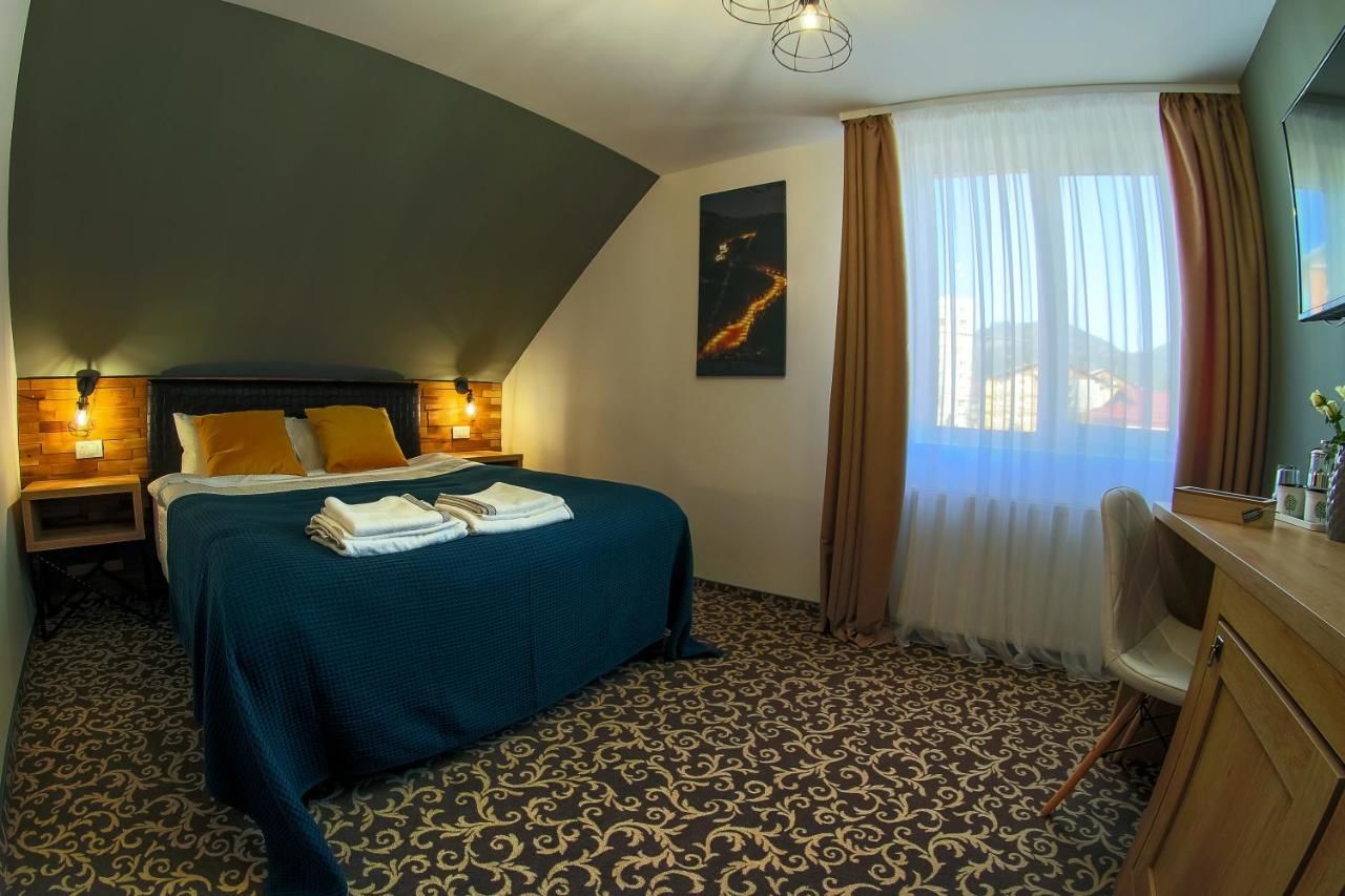 Отели типа «постель и завтрак» Residence Rooms Bucovina Кымпулунг-Молдовенеск-12